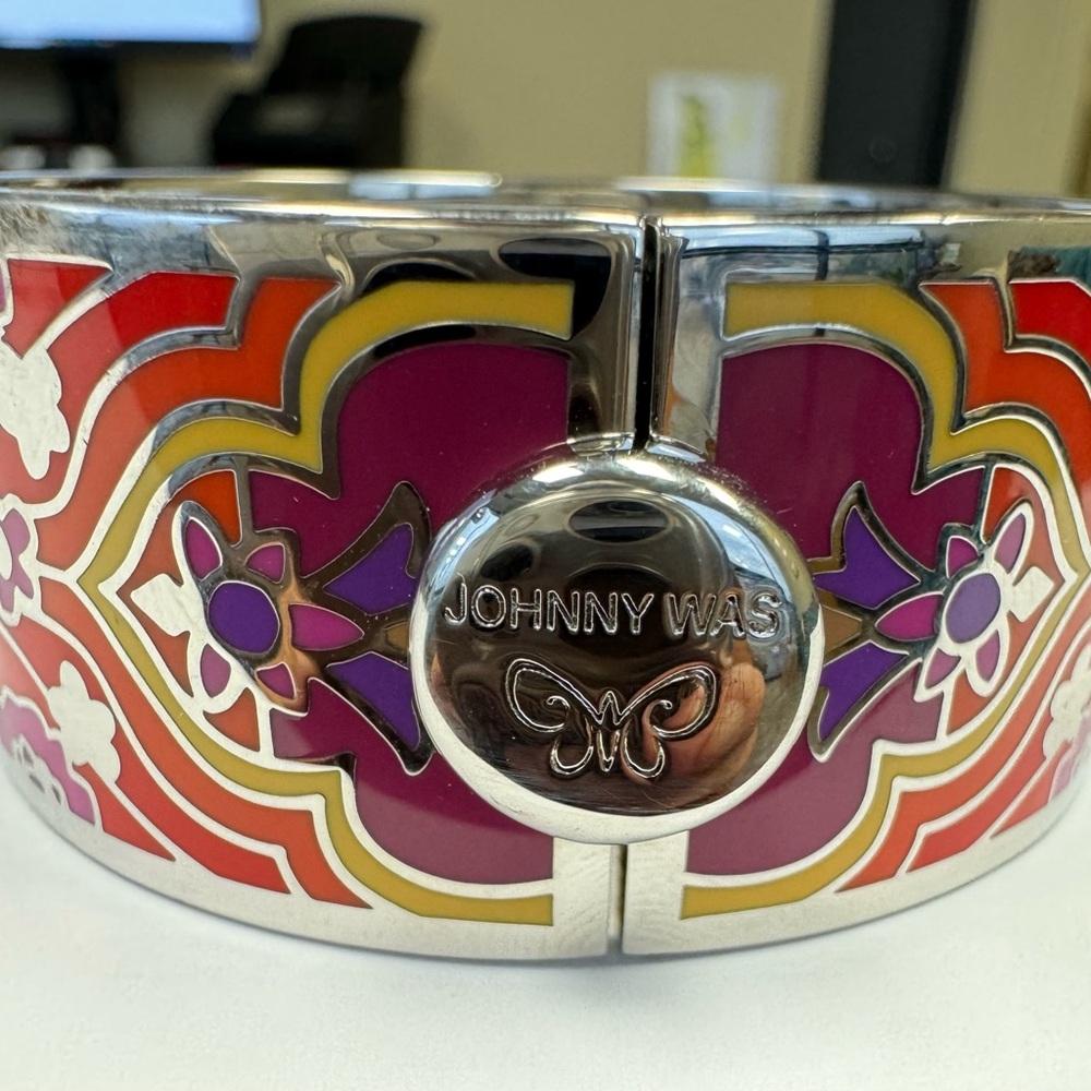 Johnny Was Red SABA Hinged Bracelet. Size XS/S. MSRP $188